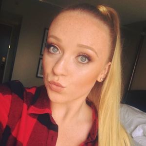 Meet your Posher, Caleigh